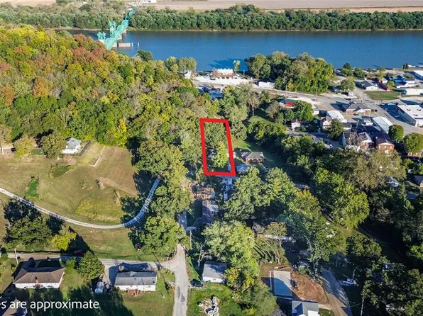 305 Vineyard St, Hardin, IL 62047