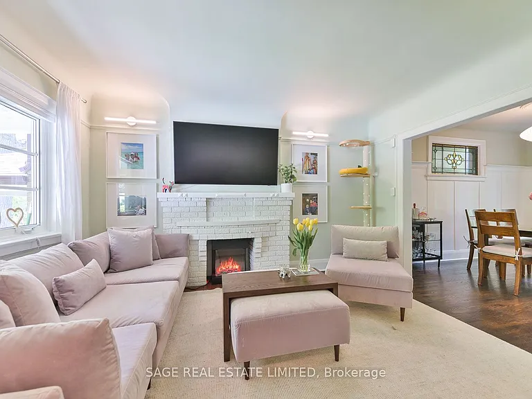 418 Glenlake Ave — Photo 3