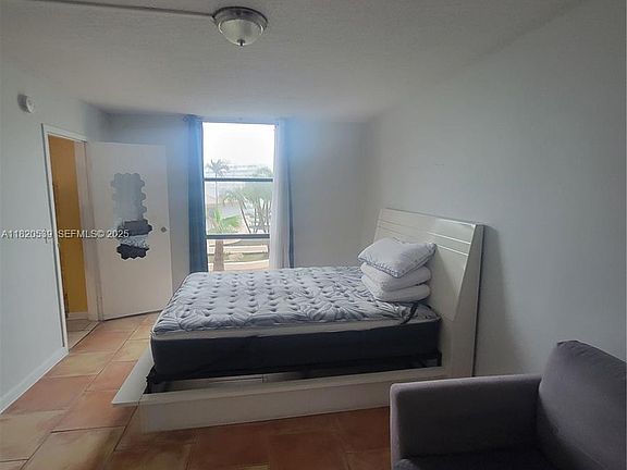 5th image of 13499 Biscayne Blvd APT 506