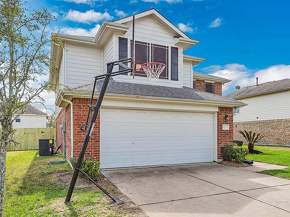 3rd image of 24403 Leachwood Dr