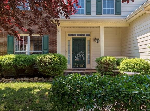 3rd image of 115 Foxtail Dr