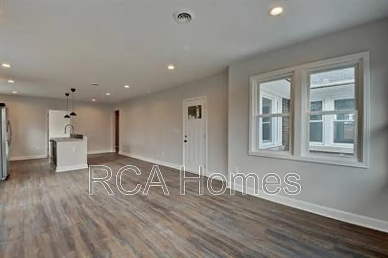 2 bed, 2.0 bath, 1100 sqft, $1,450 — Photo 4