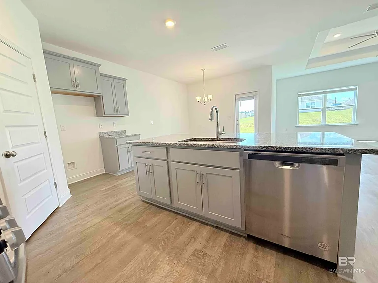 13179 Cavalier Dr — Photo 12