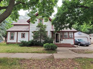 903 Chicago St, Green Bay, WI 54301