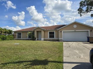 466 Redwing St, Lehigh Acres, FL 33974