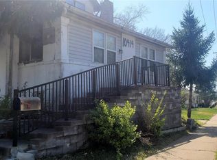 10414 Big Bend Blvd, Saint Louis, MO 63122