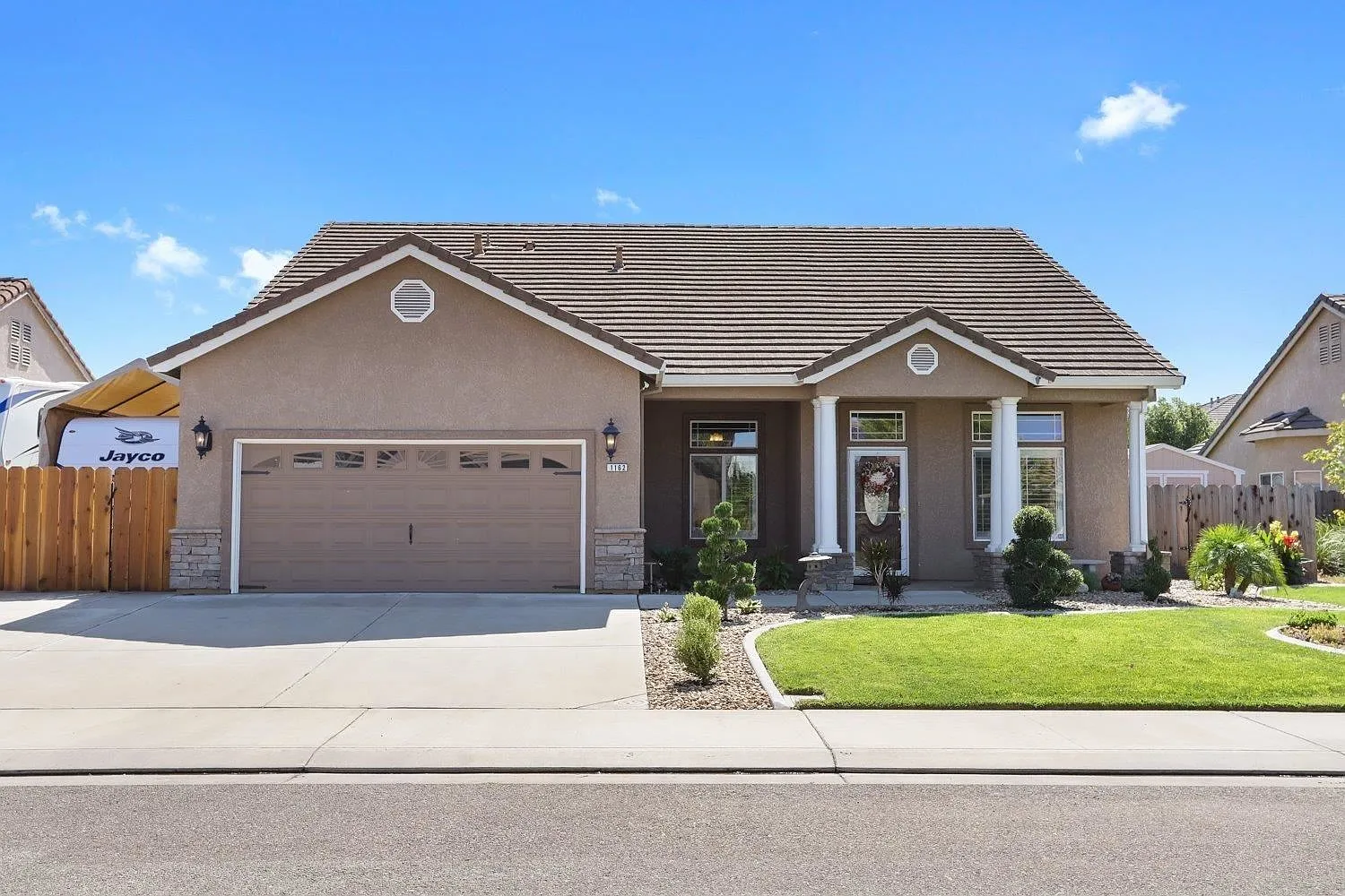 1162 Bailey Dr photo 1