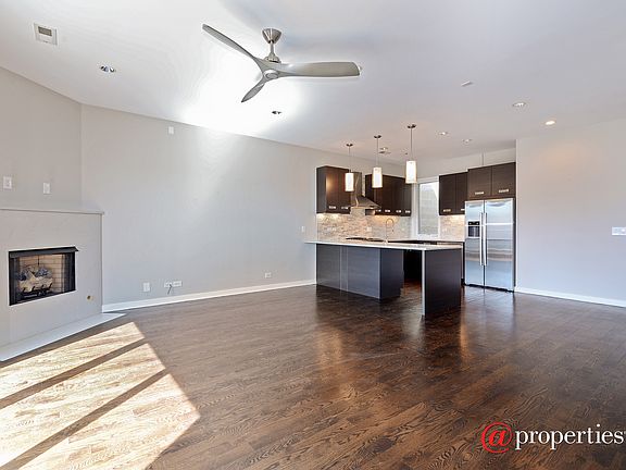 Kitchen / Living Room