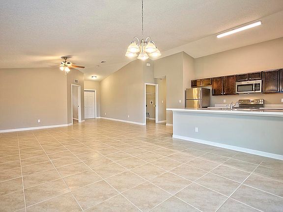 4th image of 1766 SW Desert Ave