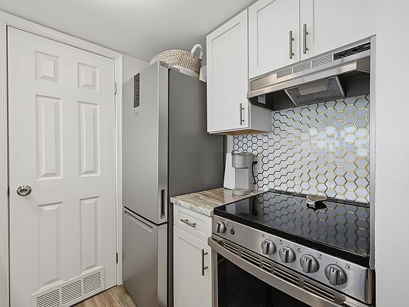4th image of 3851 Boardwalk APT 908