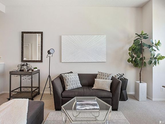 2nd image of 220 Lombard St APT 519