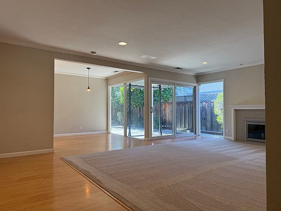 3rd image of 3313 Hilary Dr