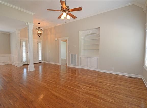 2nd image of 1716 Fallen Acorn Ct