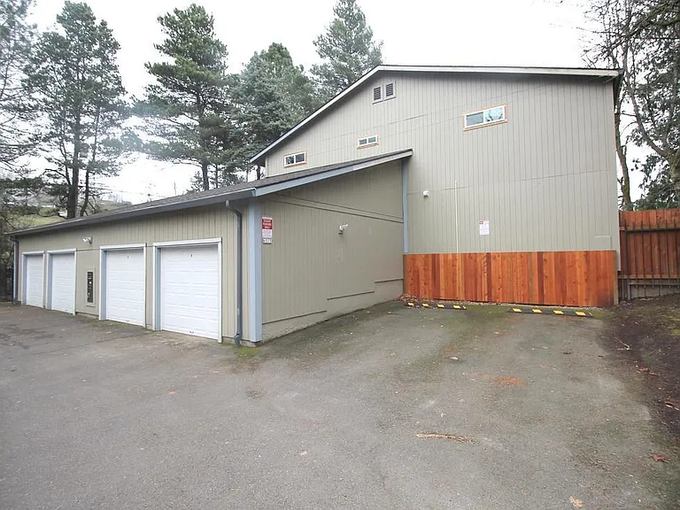 6515 SW Terri Ct — Photo 14
