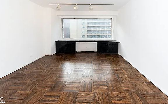 5th image of 303 E 57th St APT 10C