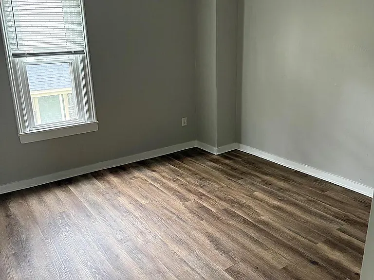 819 10th St NW #3 — Photo 11