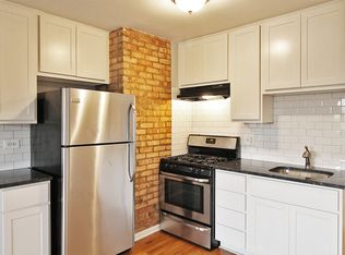 921 Garfield St #2190143, Oak Park, IL 60304
