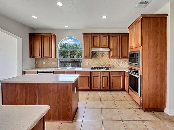 5th image of 11827 Glen Bay Ct