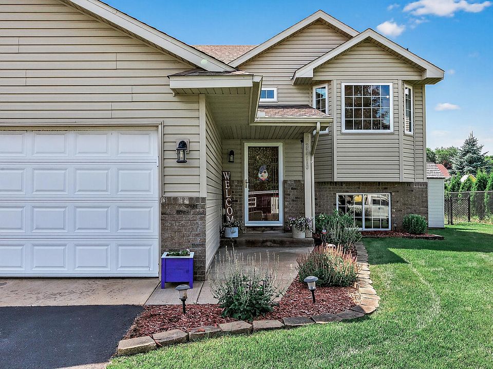 4th street  210 4th Ct S (Unit 4), Kirkland, WA 98033 | Redfin