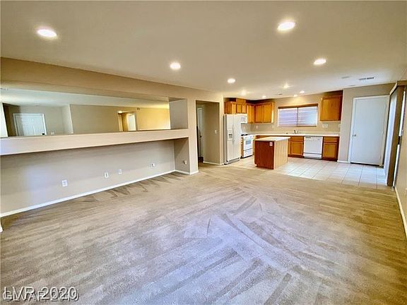 3rd image of 11616 Villa Malaparte Ave