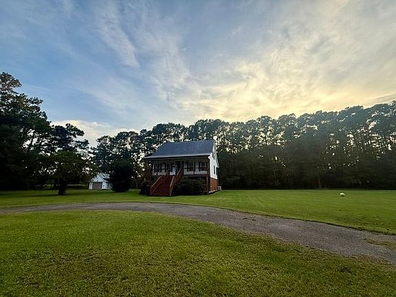 3rd image of 150 Newton Rd