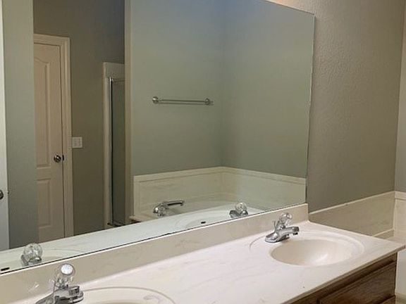 2nd image of 701 Arcadia Dr