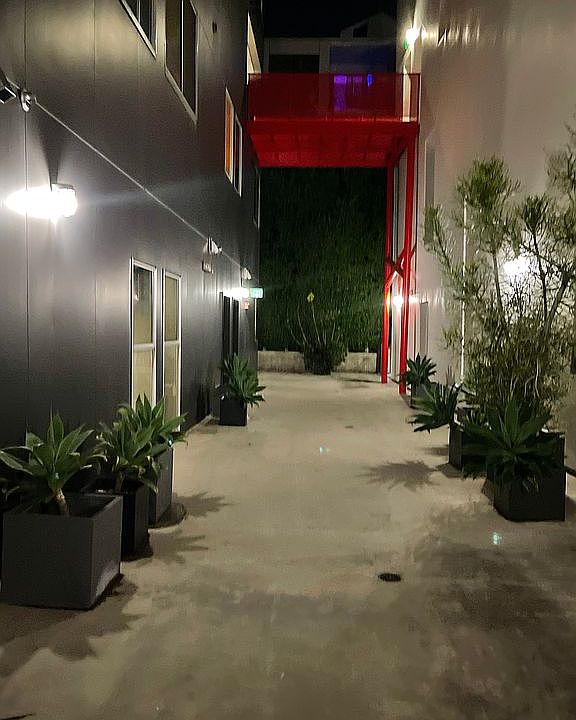 1st image of 803 N Wilcox Ave #2