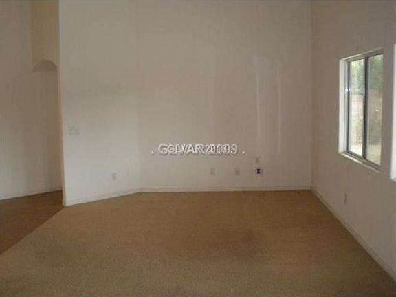 3rd image of 3104 Tanagrine Dr