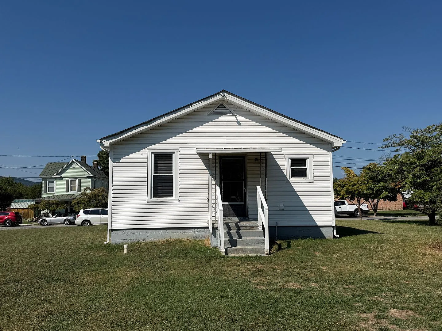 Salem Cottage — Photo 2