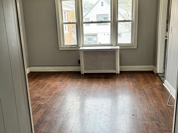 4th image of 744 Canaan Road Road #23