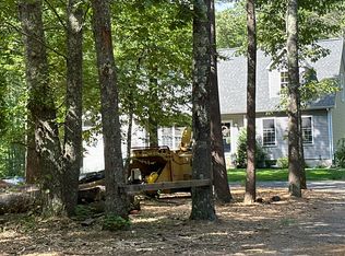 999 Walnut Plain Rd, Rochester, MA 02770