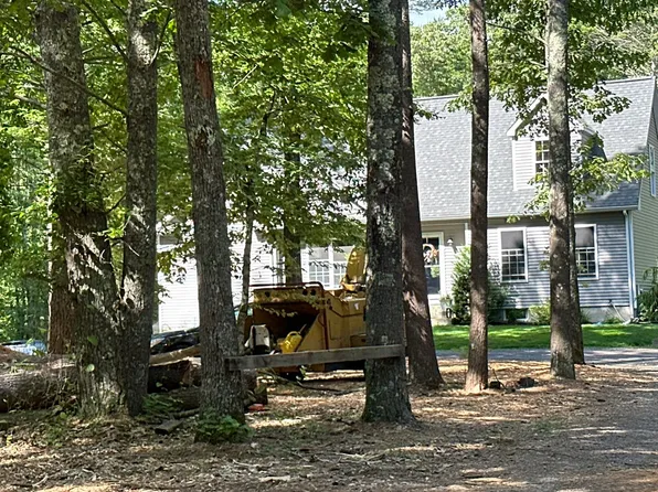 999 Walnut Plain Rd, Rochester, MA 02770