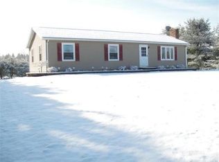 474 E State St, Granby, MA 01033