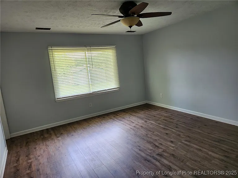 417 Sparrow Dr — Photo 7