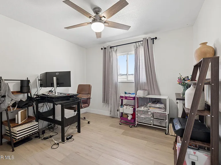 2301 Mono St — Photo 26