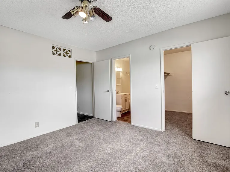 Eagles Nest Apartments — Photo 16