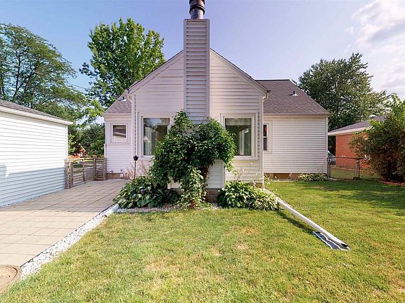 3rd image of 227 W Northridge Ln