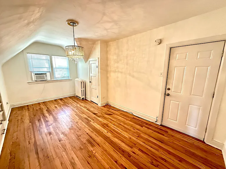 1454 N Marion St — Photo 3