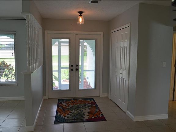 3rd image of 1003 SE 23rd Ave