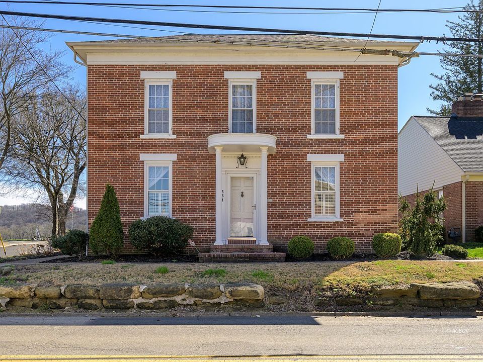1st image of 561 1st Ave