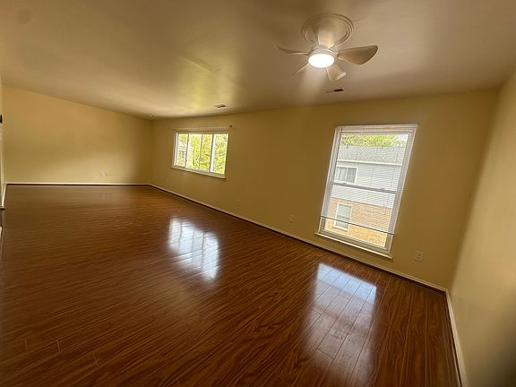 5th image of 509 E University Dr #506