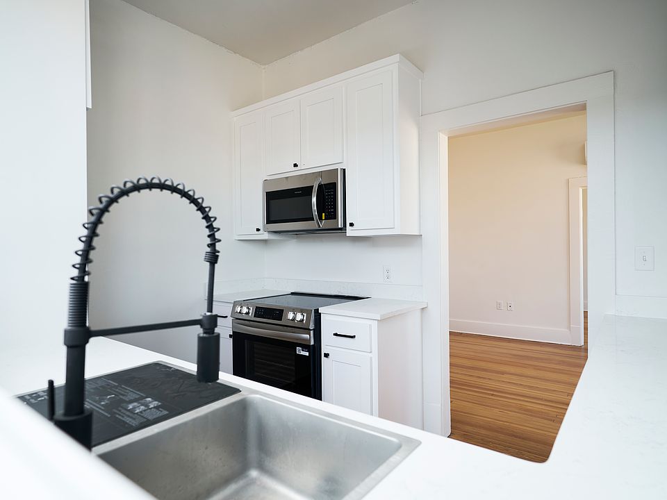 1st image of 106 S A St #9