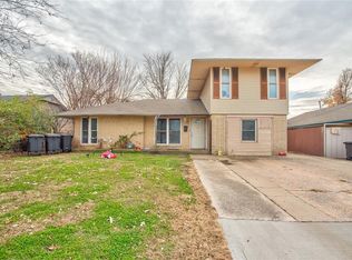 124 SW 15th St, Moore, OK 73160