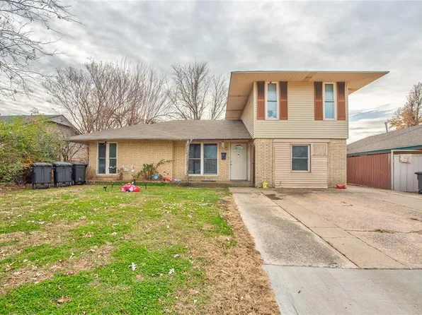 124 SW 15th St, Moore, OK 73160