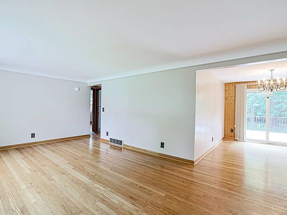 5th image of 473 Breezy Ln