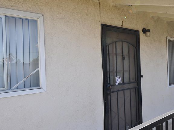 4th image of 327 E Navilla Pl APT J