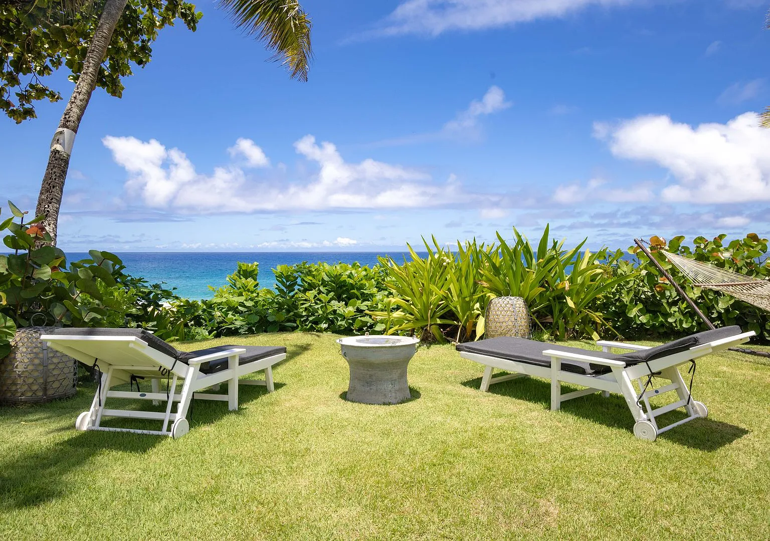 Ke Iki Beach Oceanfront 4 bed 3 bath luxury home | Available Now — Photo 3