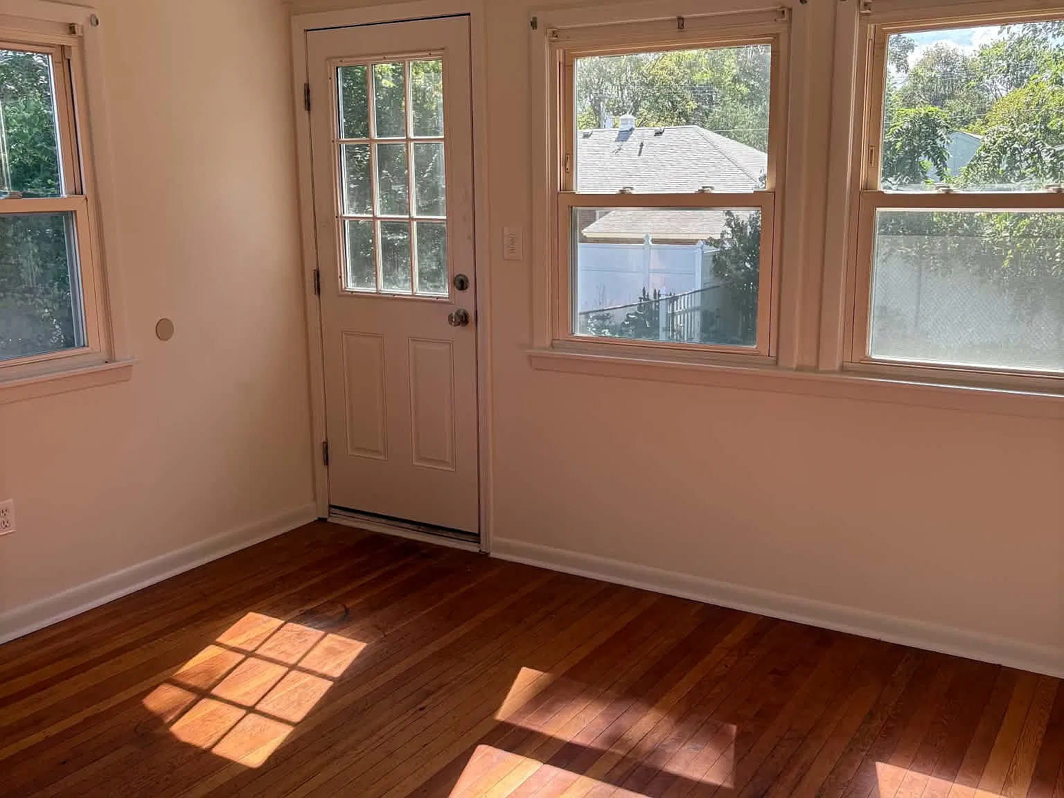 2 bed, 825 sqft, $1,775 — Photo 4