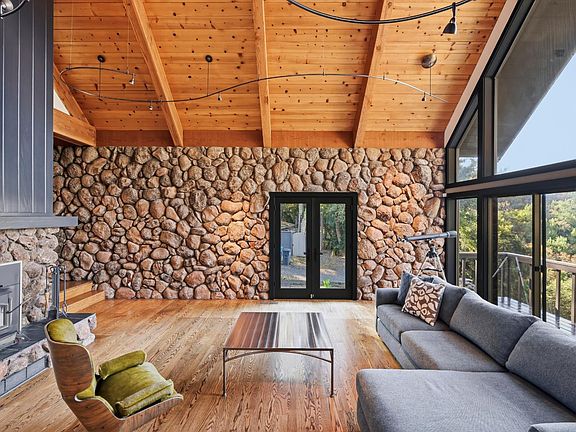 3rd image of 5025 Lichau Road
