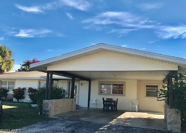 1st image of 1044 NE Pine Island Ln